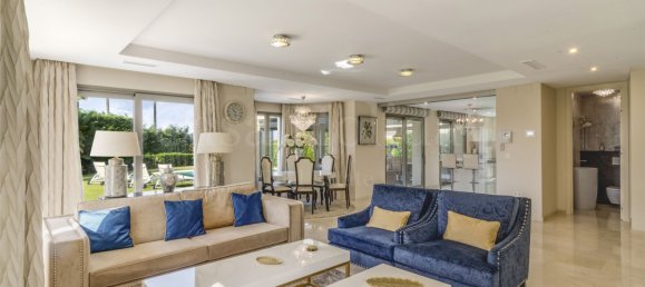 Villa de 5 dormitorios en Marbella, Spain No. 64403 4