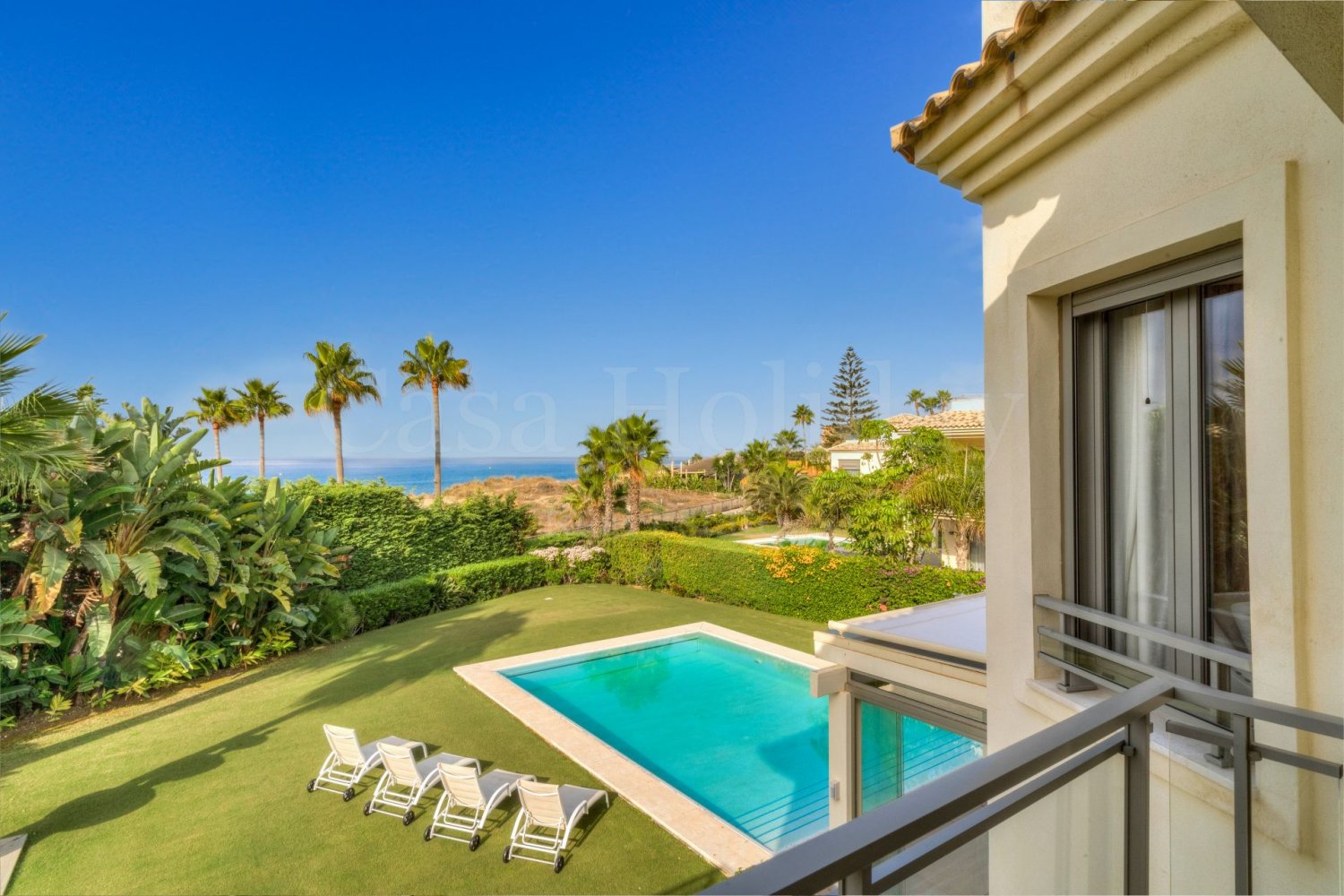 Villa de 5 dormitorios en Marbella, Spain No. 64403