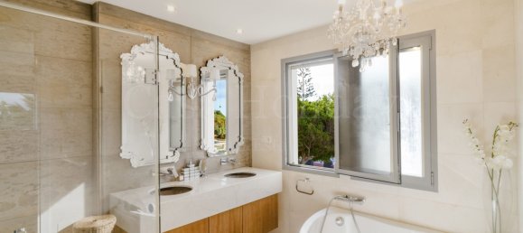 Villa de 5 dormitorios en Marbella, Spain No. 64403 31