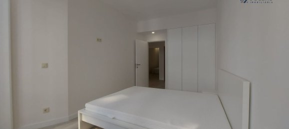 3 bedrooms Apartment in Porto, Portugal No. 53435 10