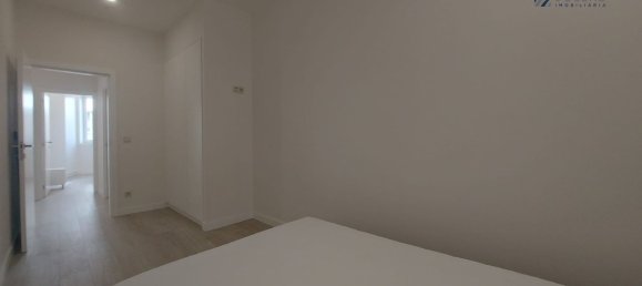 3 bedrooms Apartment in Porto, Portugal No. 53435 11