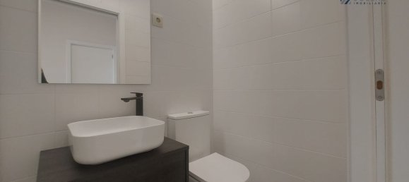 3 bedrooms Apartment in Porto, Portugal No. 53435 14