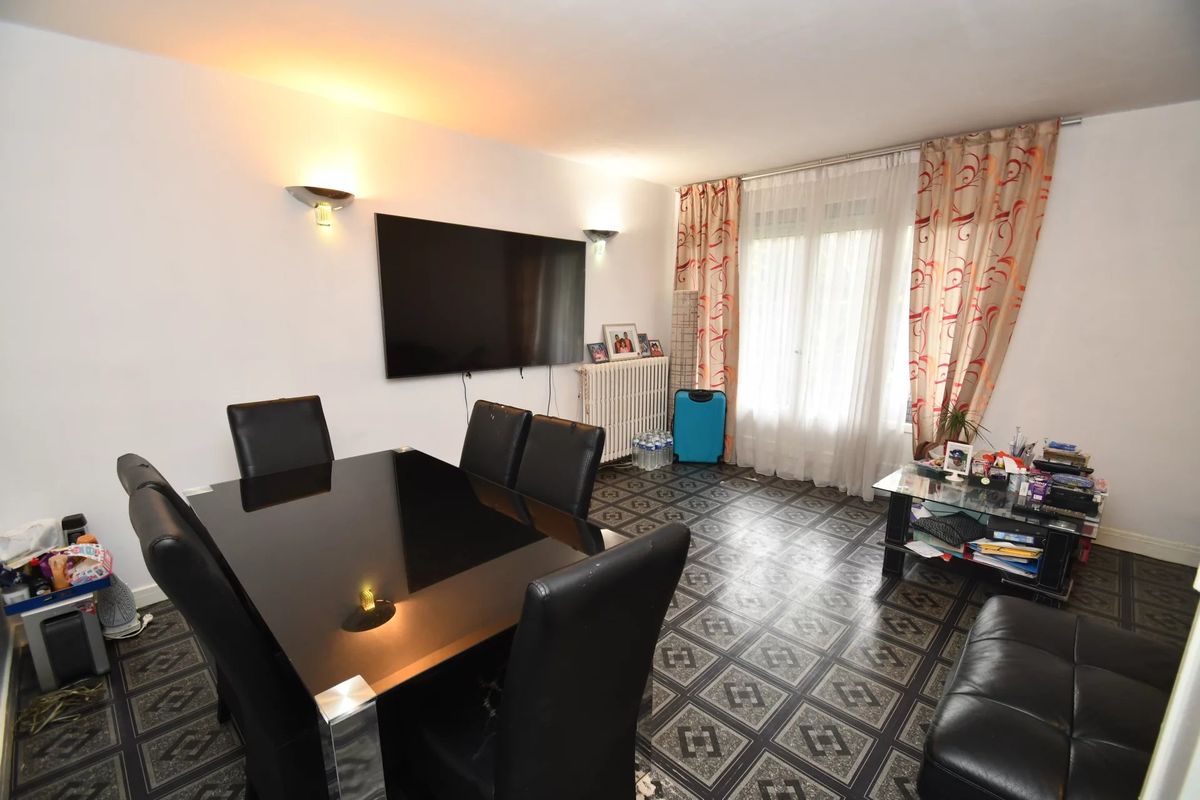 Apartamento T2 em Bondy, France N.º 185023