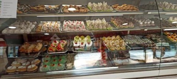 3 rooms Commercial property in Milan, Italy No. 337703 9