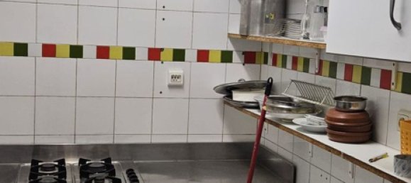 145m² Commercial property in Vitoria-Gasteiz, Spain No. 157140 14