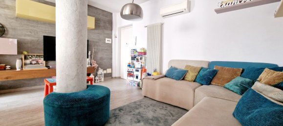 4-salle Appartement à Pontinia, Italy No. 164848 5