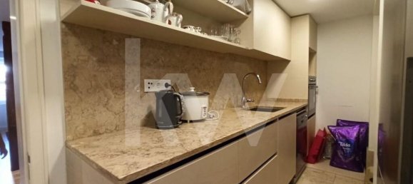 3 bedrooms Apartment in Lisbon, Portugal No. 77118 5