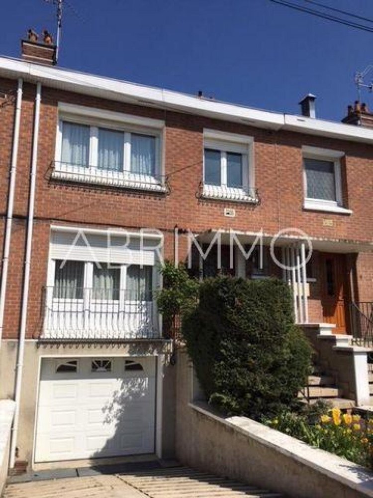 3 bedrooms House in Ronchin, France No. 30600