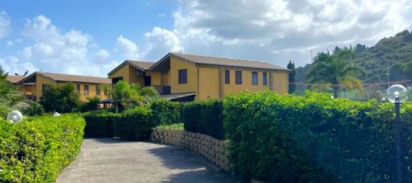 Вилла с 3 спальнями в Кампофеличе ди Рочелла, Италия № 318443 2