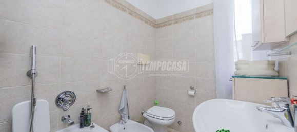 Apartamento de 3 dormitorios en Piacenza, Italy No. 20600 12