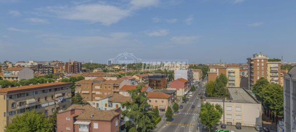 Apartamento de 3 dormitorios en Piacenza, Italy No. 20600 18