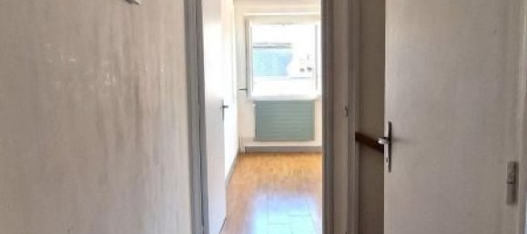 2 Schlafzimmer Wohnung in Laon, France, Nr. 86574 9