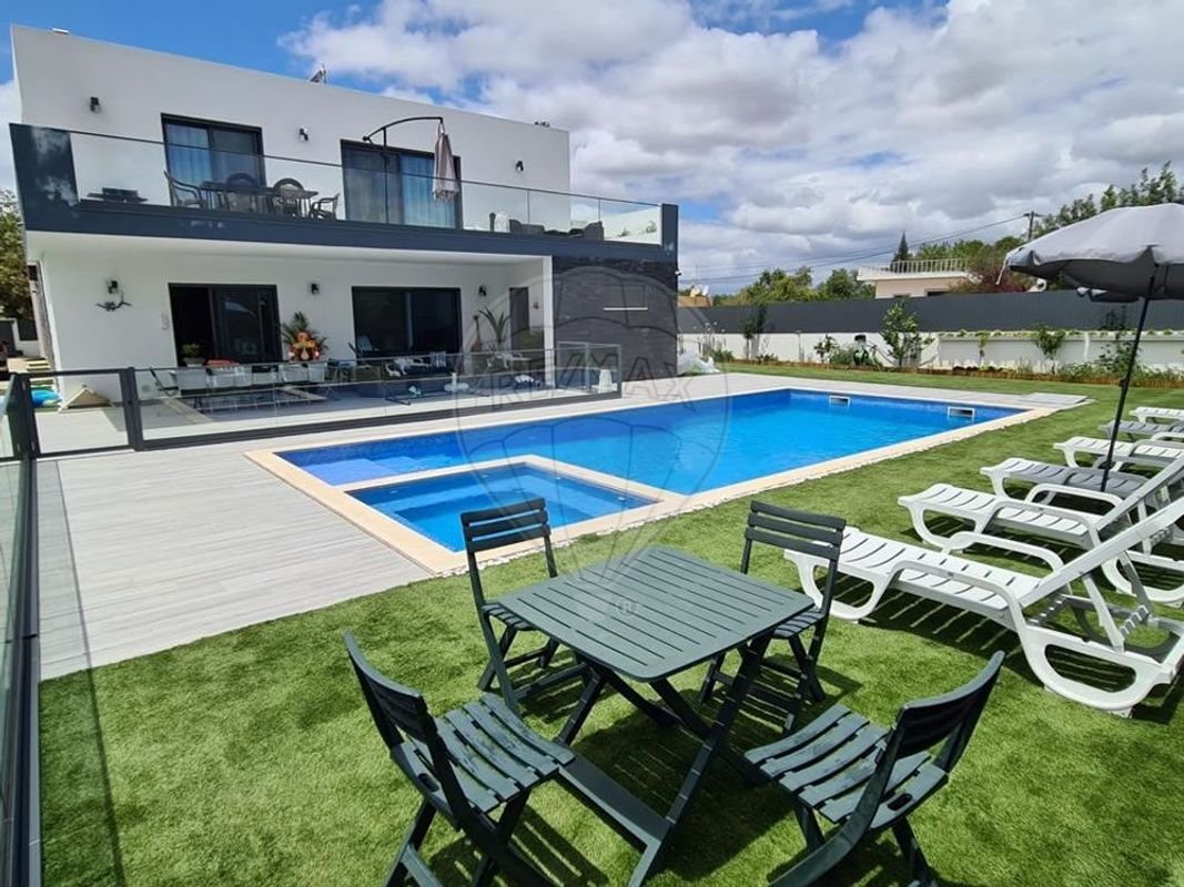 Villa T6 em Almancil, Portugal N.º 31795