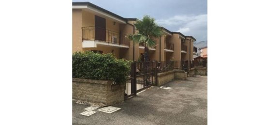 2 bedrooms Villa in Caserta, Italy No. 252911 5