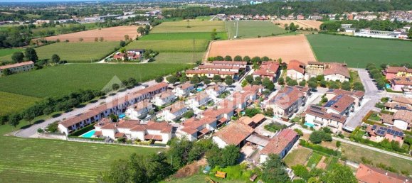 Apartamento de 2 dormitorios en Montichiari, Italy No. 306198 21