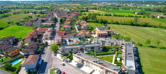 Apartamento de 2 dormitorios en Montichiari, Italy No. 306198 20