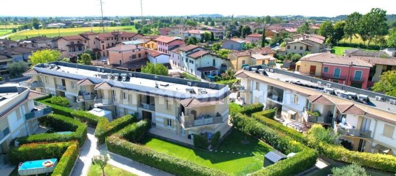 Apartamento de 2 dormitorios en Montichiari, Italy No. 306198 28