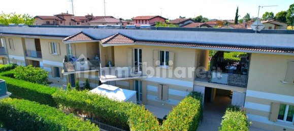 Apartamento de 2 dormitorios en Montichiari, Italy No. 306198 18