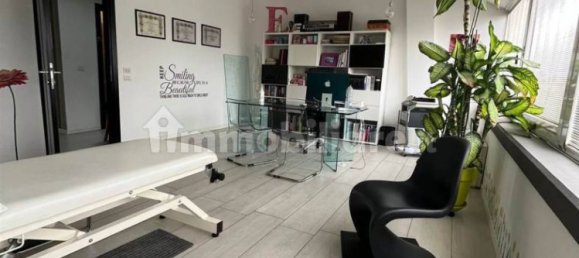 Escritório de 4 divisões em Modena, Italy N.º 198961 2