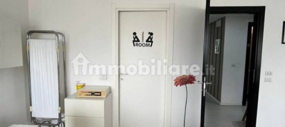 Escritório de 4 divisões em Modena, Italy N.º 198961 4