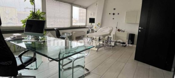 Escritório de 4 divisões em Modena, Italy N.º 198961 5