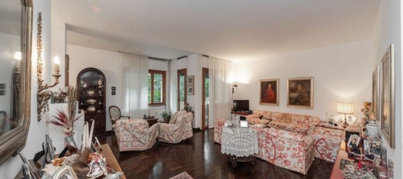4-salle Appartement à Villasanta, Italy No. 334588 2