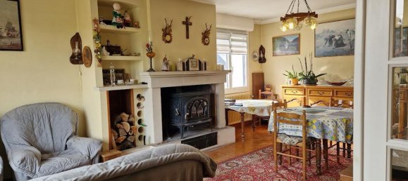 5 bedrooms House in Pontivy, France No. 200458 2