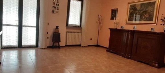 Casa de 4 divisões em Candia Lomellina, Italy N.º 5772 21