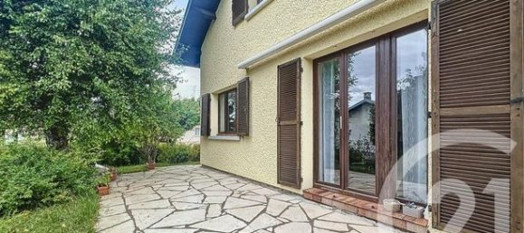 5 bedrooms House in Grand-Charmont, France No. 304077 2