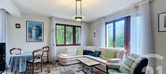 5 bedrooms House in Grand-Charmont, France No. 304077 4