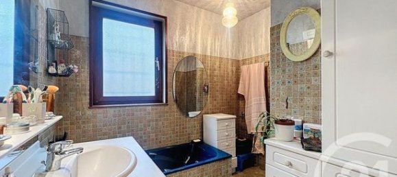 5 bedrooms House in Grand-Charmont, France No. 304077 12