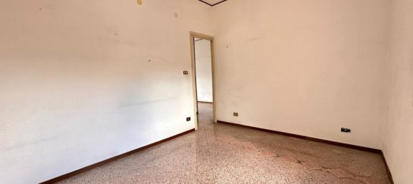 3-salle Appartement à Palermo, Italy No. 214996 10