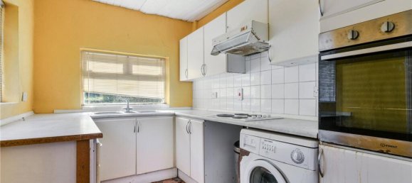 3 bedrooms Commercial property in Beckenham, United Kingdom No. 3480 5