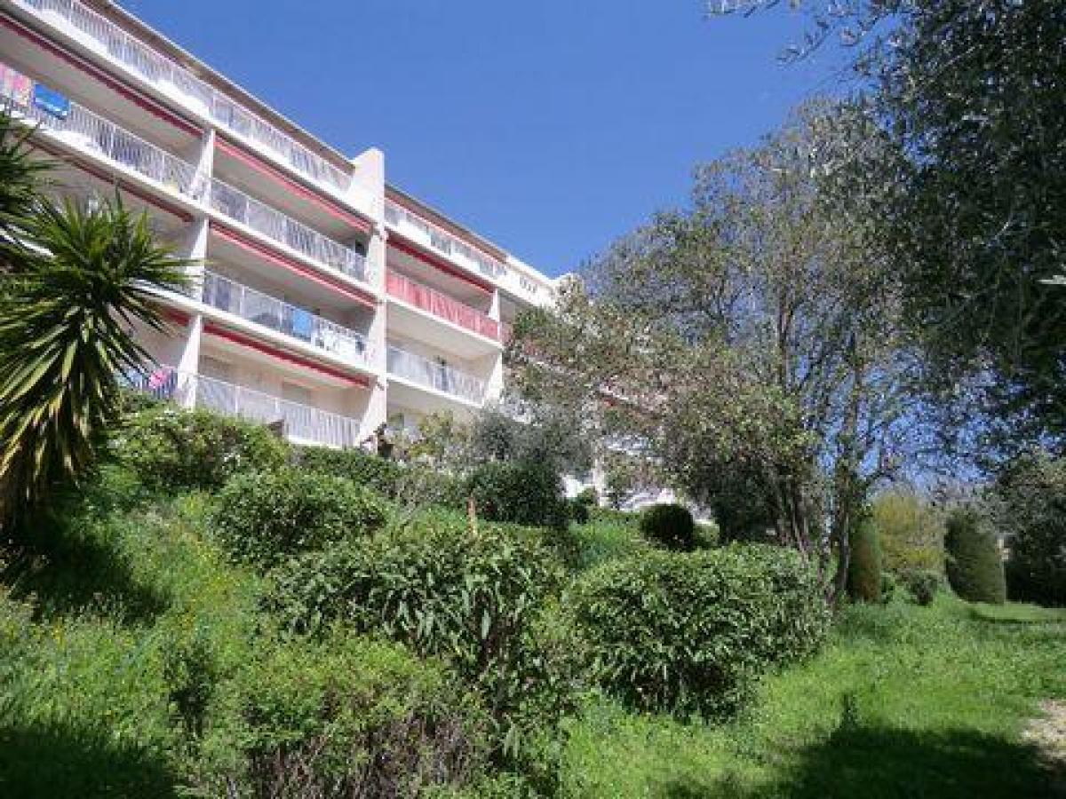 Studio in the Condo in Grasse, France No. 16406