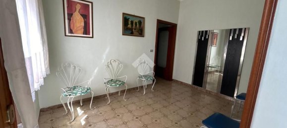 206m² Building in Naples, Italy No. 8843 13