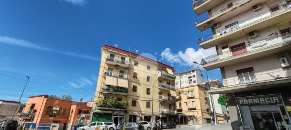 2 bedrooms Apartment in Naples, Italy No. 336353 3