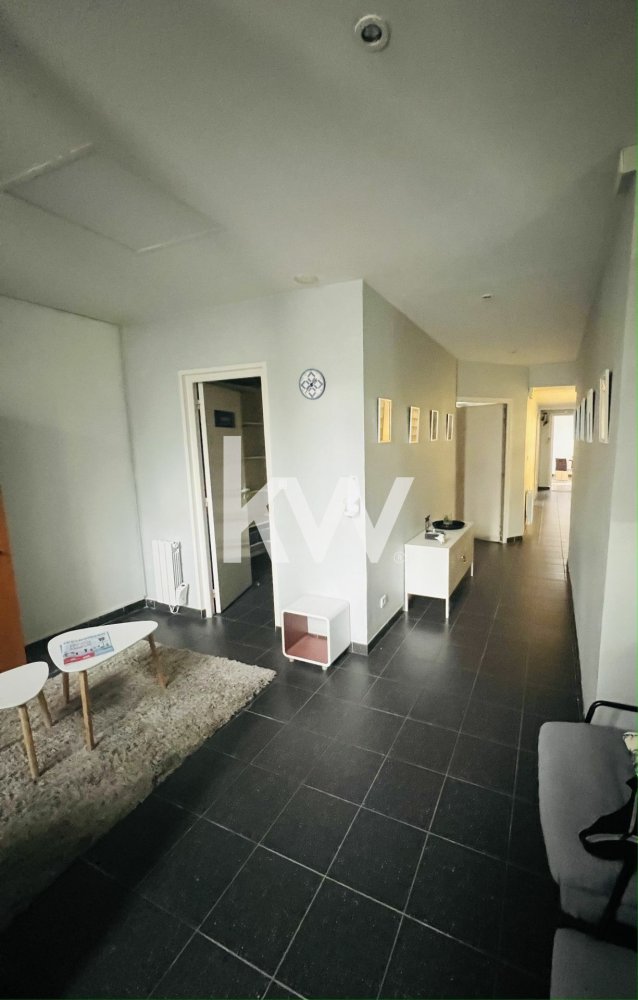 Propriété commerciale à Cambrai, France 90m² No. 210257