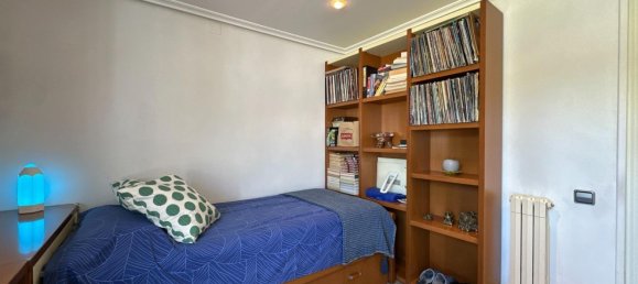 3 bedrooms House in Zaragoza, Spain No. 154851 30