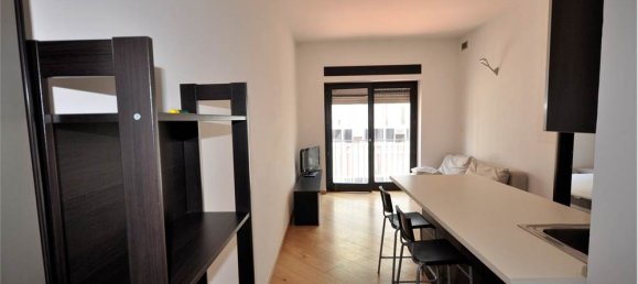1 chambre Appartement à Turin, Italy No. 73306 3