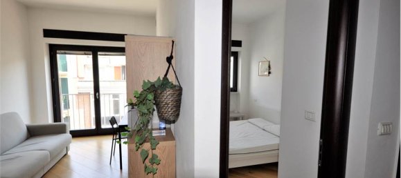 1 chambre Appartement à Turin, Italy No. 73306 12
