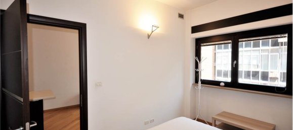 1 chambre Appartement à Turin, Italy No. 73306 8