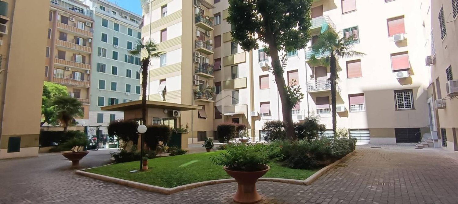 2 bedrooms Apartment in Rome, Italy No. 287279