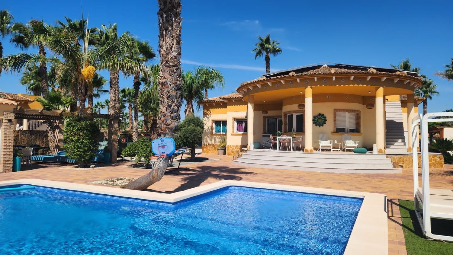 Villa de 5 dormitorios en Catral, Spain No. 209367