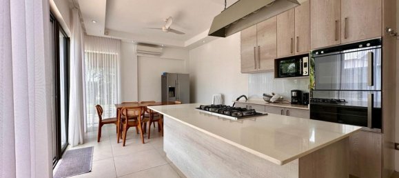 4 bedrooms Villa in Grand Baie, Mauritius No. 79 3