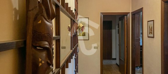 3 rooms Apartment in Jesi, Italy No. 66071 4
