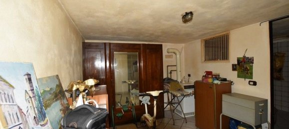 4 rooms House in Fidenza, Italy No. 93428 30