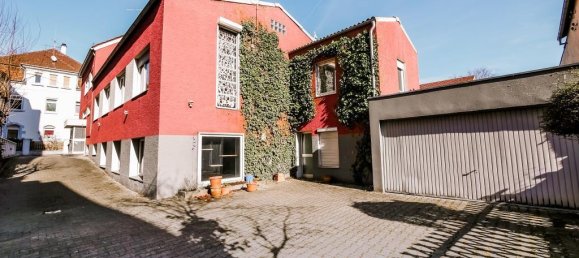 9 rooms Building in Baden-Wurttemberg, Germany No. 36091 2