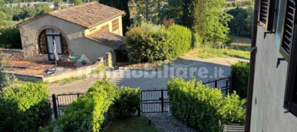 2 Schlafzimmer Wohnung in Poggibonsi, Italy, Nr. 312232 2