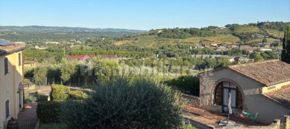 2 Schlafzimmer Wohnung in Poggibonsi, Italy, Nr. 312232 3