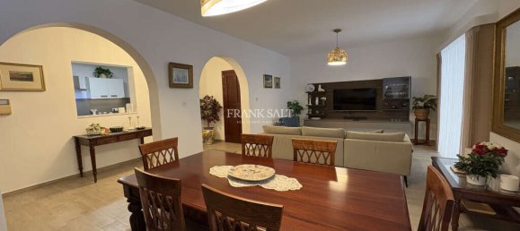 3 bedrooms Apartment in Saint Julian's, Malta No. 10646 3